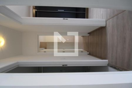 Corredor de apartamento à venda com 2 quartos, 65m² em Centro, Campinas