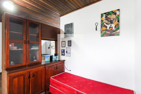 Sala 2 de casa à venda com 5 quartos, 150m² em São Geraldo, Porto Alegre