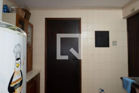 Casa para alugar com 4424m², 3 quartos e 8 vagas Casa para alugar com 4424m², 3 quartos e 8 vagasÁrea de Serviço