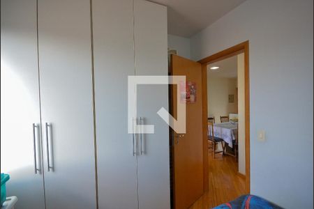 Quarto 1 de apartamento para alugar com 2 quartos, 51m² em Vila Santo Estéfano, São Paulo