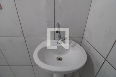 Pia do banheiro de casa para alugar com 1 quarto, 48m² em Vila Socorro, São Paulo