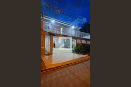 Garagem 3 carros de casa à venda com 3 quartos, 300m² em Jardim Carlos Lourenço, Campinas