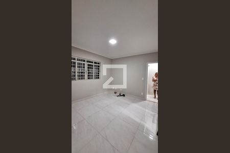Sala 1 de casa à venda com 3 quartos, 300m² em Jardim Carlos Lourenço, Campinas