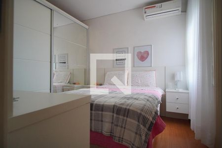Quarto Suíte de apartamento à venda com 3 quartos, 63m² em Jardim Itu Sabará, Porto Alegre