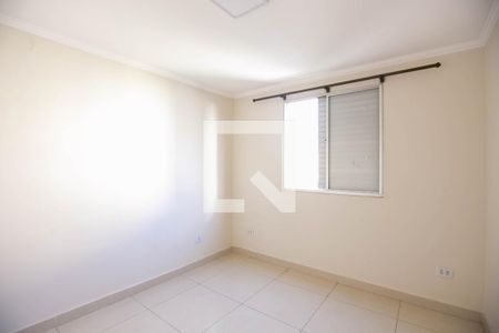 Quarto 2 de apartamento para alugar com 2 quartos, 51m² em Itaquera, São Paulo