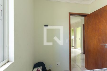 Quarto 1 de apartamento para alugar com 2 quartos, 52m² em Rio Pequeno, São José dos Pinhais - SP