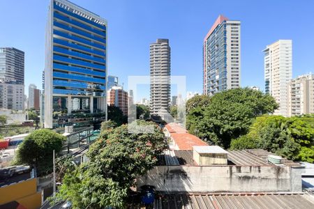 Vista de apartamento à venda com 2 quartos, 78m² em Vila Olímpia, São Paulo