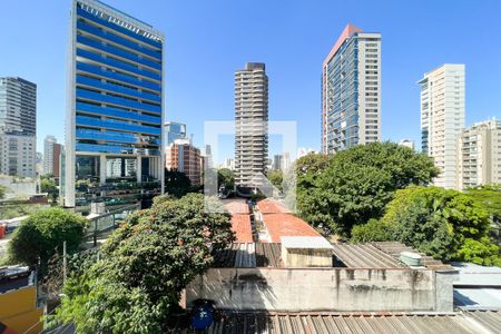 Vista de apartamento à venda com 2 quartos, 78m² em Vila Olímpia, São Paulo