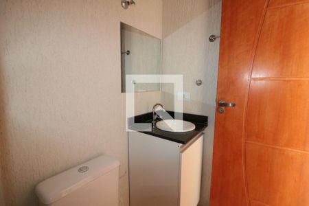 Banheiro de apartamento para alugar com 1 quarto, 28m² em Chácara Santo Antônio (zona Leste), São Paulo