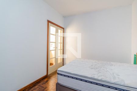 Quarto 1 de apartamento à venda com 2 quartos, 97m² em Azenha, Porto Alegre