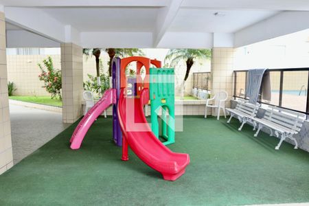 Apartamento para alugar com 80m², 2 quartos e 1 vaga Apartamento para alugar com 80m², 2 quartos e 1 vagaÁrea Comum - Playground