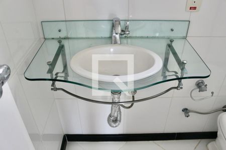 Apartamento para alugar com 80m², 2 quartos e 1 vaga Apartamento para alugar com 80m², 2 quartos e 1 vagaBanheiro Suíte