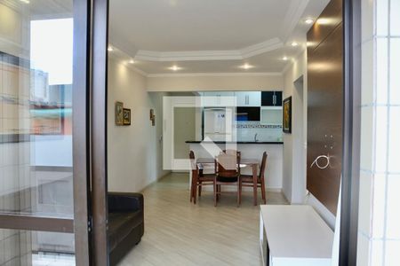 Sala de apartamento para alugar com 2 quartos, 80m² em Parque Enseada, Guarujá