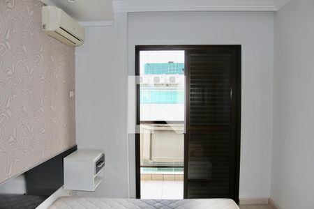 Quarto Suíte de apartamento para alugar com 2 quartos, 80m² em Parque Enseada, Guarujá