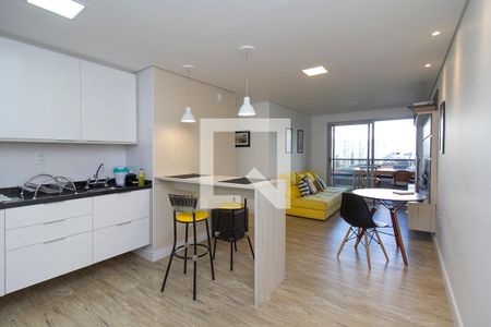 Sala / Cozinha de apartamento para alugar com 2 quartos, 60m² em Água Branca, São Paulo