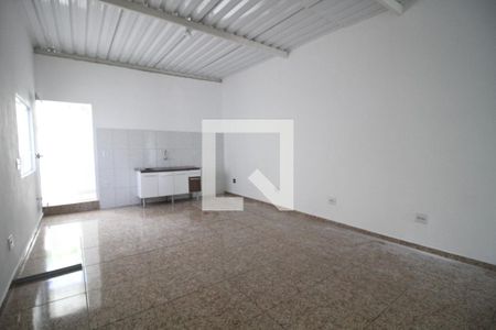 Casa à venda com 80m², 2 quartos e 1 vagasala / cozinha