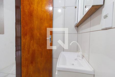 Banheiro de apartamento para alugar com 1 quarto, 30m² em Centro, São Leopoldo