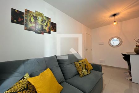 Sala de apartamento para alugar com 2 quartos, 50m² em Jardim Monte Alegre, Taboão da Serra