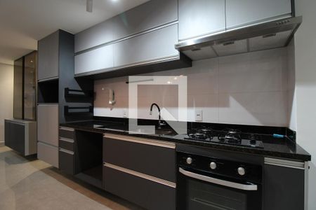 Sala/Cozinha de casa de condomínio à venda com 2 quartos, 92m² em Santo Amaro, São Paulo