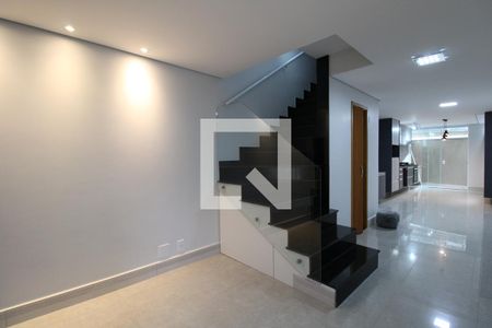 Sala de casa de condomínio à venda com 2 quartos, 92m² em Santo Amaro, São Paulo