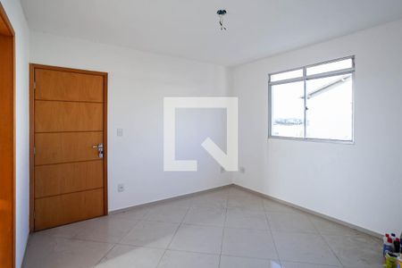 Sala de apartamento para alugar com 3 quartos, 70m² em Maria Virgínia, Belo Horizonte