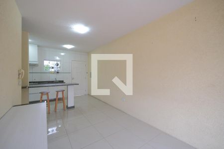 Sala de apartamento para alugar com 1 quarto, 42m² em Rebouças, Curitiba