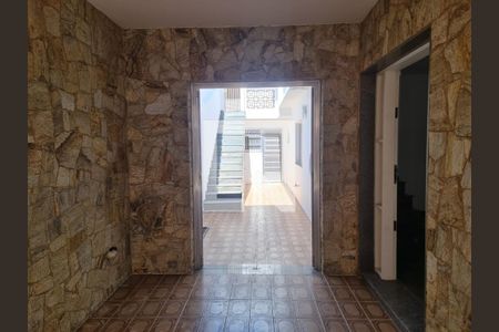 Casa à venda com 200m², 4 quartos e 3 vagas Casa à venda com 200m², 4 quartos e 3 vagasGaragem