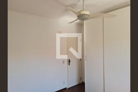 Casa à venda com 200m², 4 quartos e 3 vagas Casa à venda com 200m², 4 quartos e 3 vagasQuarto 2