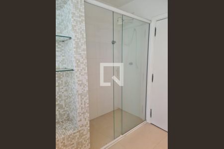 Casa à venda com 200m², 4 quartos e 3 vagas Casa à venda com 200m², 4 quartos e 3 vagasBanheiro social 01