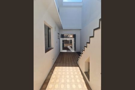 Casa à venda com 200m², 4 quartos e 3 vagas Casa à venda com 200m², 4 quartos e 3 vagasQuintal