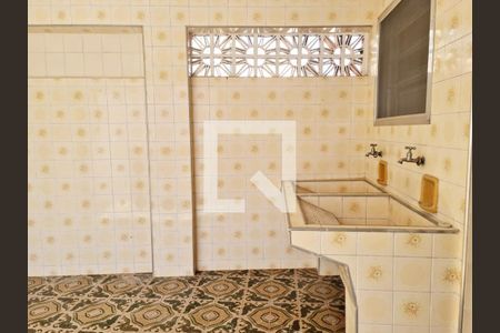 Casa à venda com 200m², 4 quartos e 3 vagas Casa à venda com 200m², 4 quartos e 3 vagasArea de Serviço