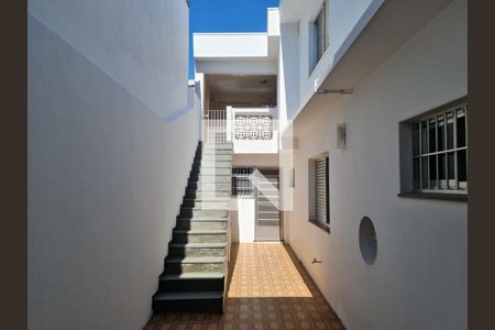 Casa à venda com 200m², 4 quartos e 3 vagas Casa à venda com 200m², 4 quartos e 3 vagasQuintal