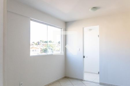 Sala de apartamento para alugar com 2 quartos, 56m² em Glória, Belo Horizonte