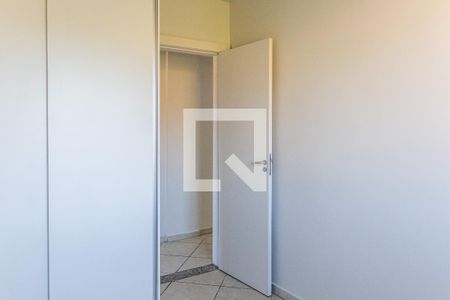 Quarto 1 de apartamento para alugar com 2 quartos, 56m² em Glória, Belo Horizonte