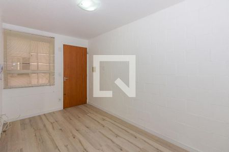 Sala de apartamento à venda com 2 quartos, 40m² em Rubem Berta, Porto Alegre