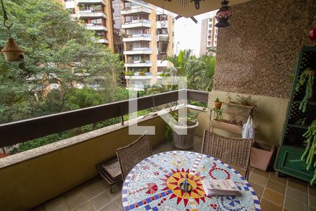 Varanda da Sala de apartamento à venda com 4 quartos, 216m² em Bela Vista, Porto Alegre