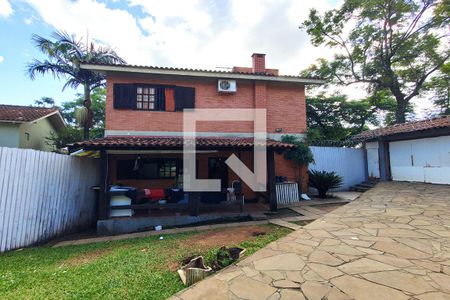 Casa para alugar com 145m², 3 quartos e 3 vagas Casa para alugar com 145m², 3 quartos e 3 vagasFachada