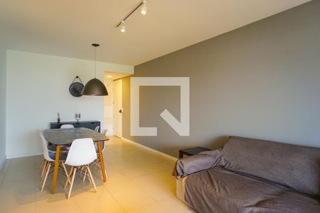 Sala de apartamento para alugar com 3 quartos, 120m² em Barra da Tijuca, Rio de Janeiro