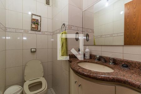 Lavabo de apartamento à venda com 3 quartos, 99m² em Santa Cecília, Porto Alegre