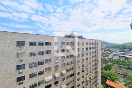 Vista de apartamento à venda com 2 quartos, 50m² em Tomás Coelho, Rio de Janeiro