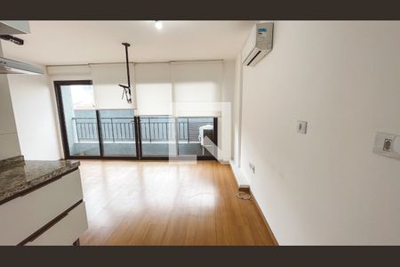 Cozinha de kitnet/studio para alugar com 1 quarto, 25m² em Santana, São Paulo