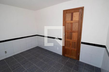 Quarto  de casa para alugar com 2 quartos, 60m² em Parque Chuno, Duque de Caxias