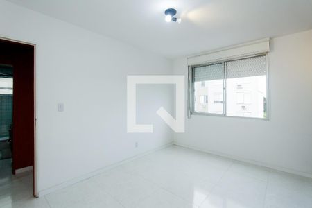 Quarto 1 de apartamento para alugar com 2 quartos, 55m² em Humaitá, Porto Alegre