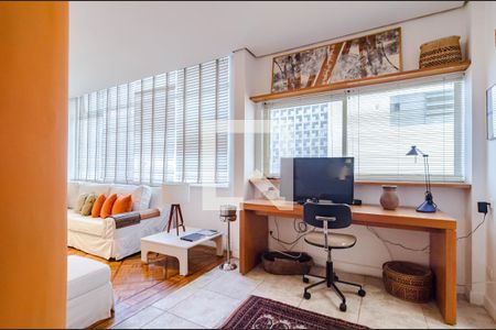 Sala/Home Office de apartamento à venda com 2 quartos, 140m² em Jardim Paulista, São Paulo