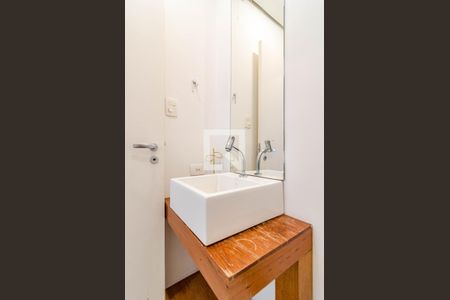 Lavabo de apartamento à venda com 2 quartos, 140m² em Jardim Paulista, São Paulo