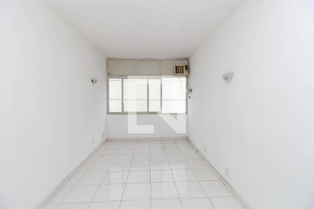 Quarto de kitnet/studio para alugar com 1 quarto, 30m² em Catete, Rio de Janeiro