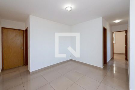 Sala de apartamento para alugar com 3 quartos, 75m² em Planalto, Belo Horizonte