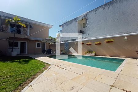 Piscina de casa de condomínio à venda com 4 quartos, 320m² em Jacarepaguá, Rio de Janeiro