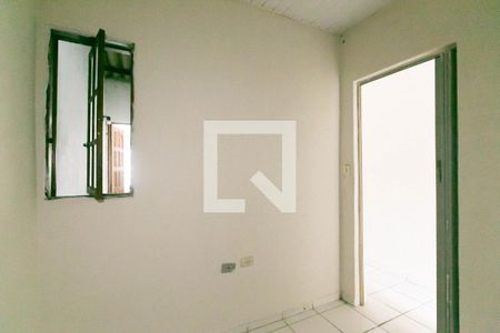 Quarto 1  de casa para alugar com 2 quartos, 90m² em Conjunto Residencial José Bonifácio, São Paulo