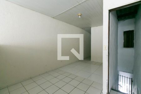 Sala de casa para alugar com 2 quartos, 90m² em Conjunto Residencial José Bonifácio, São Paulo